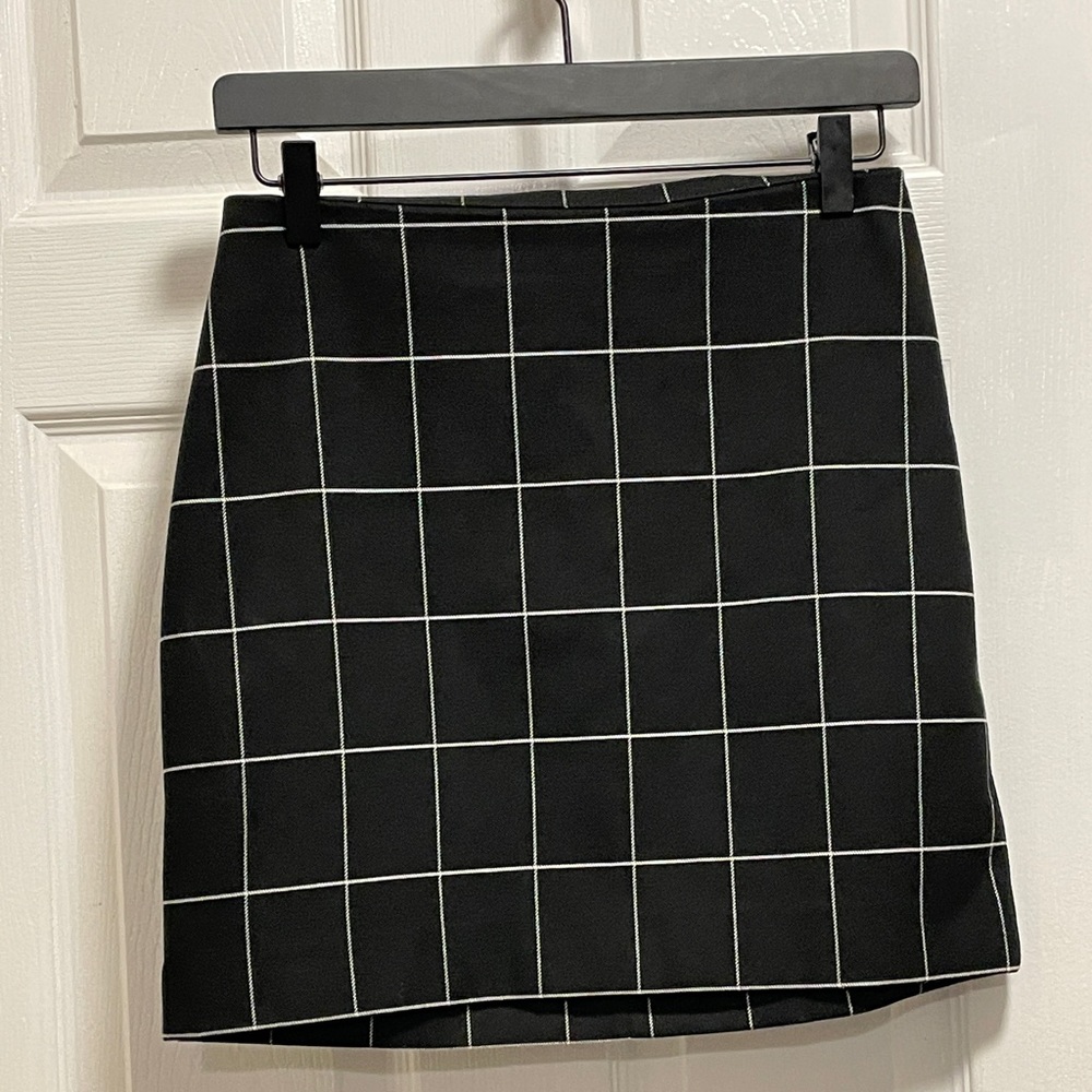 Simple Black Plaid Skirt with Gold Zipper Back